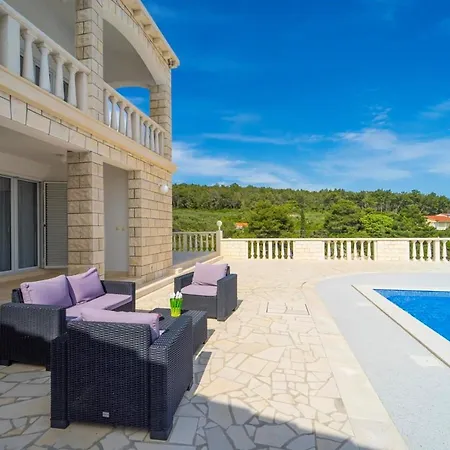 House Nova Гостевой дом 4*