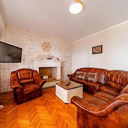 House Nova