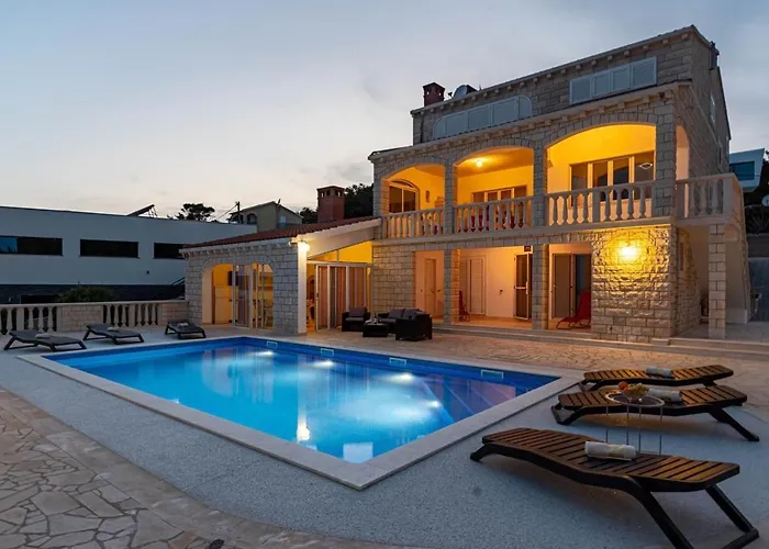 House Nova