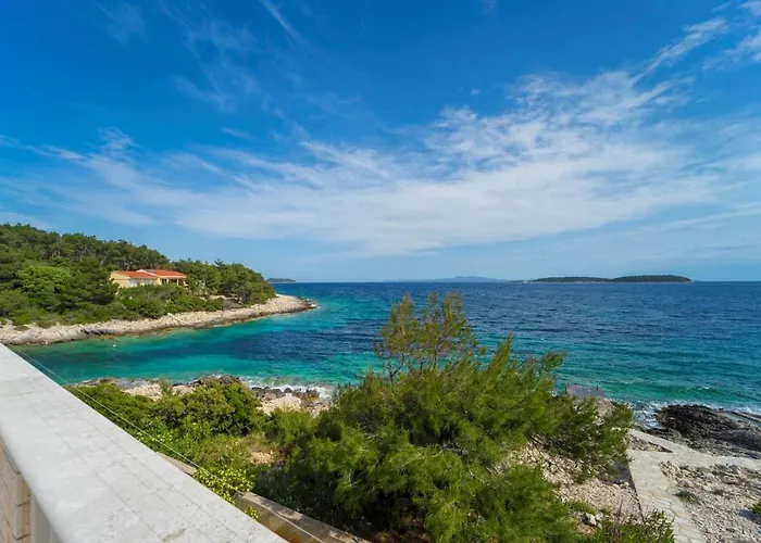 House Nova 4* Blato (Korcula)