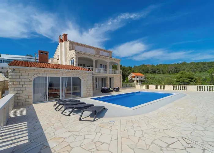 House Nova