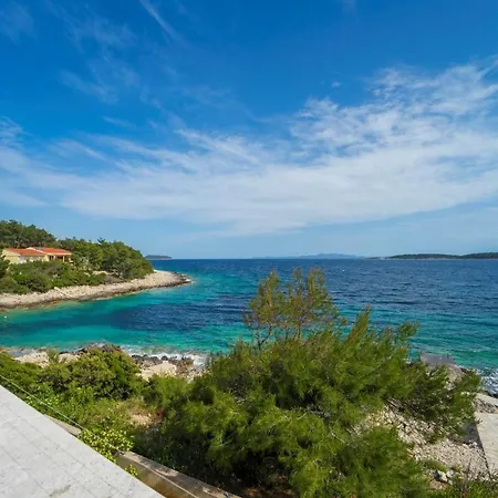 House Nova 4* Blato (Korcula)