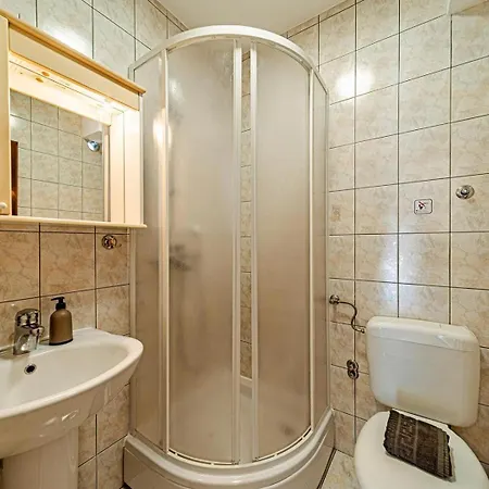 Pensión House Nova 4*