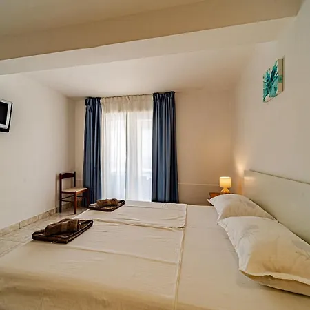 House Nova 4* Blato (Korcula)
